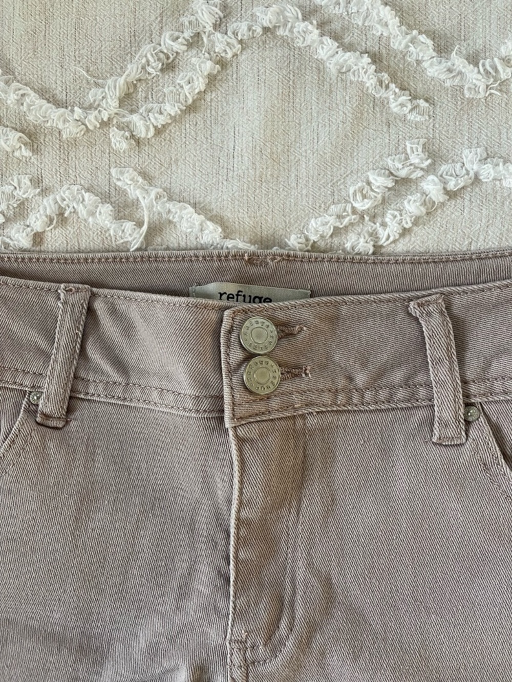 Shorts - Picture 4 of 8